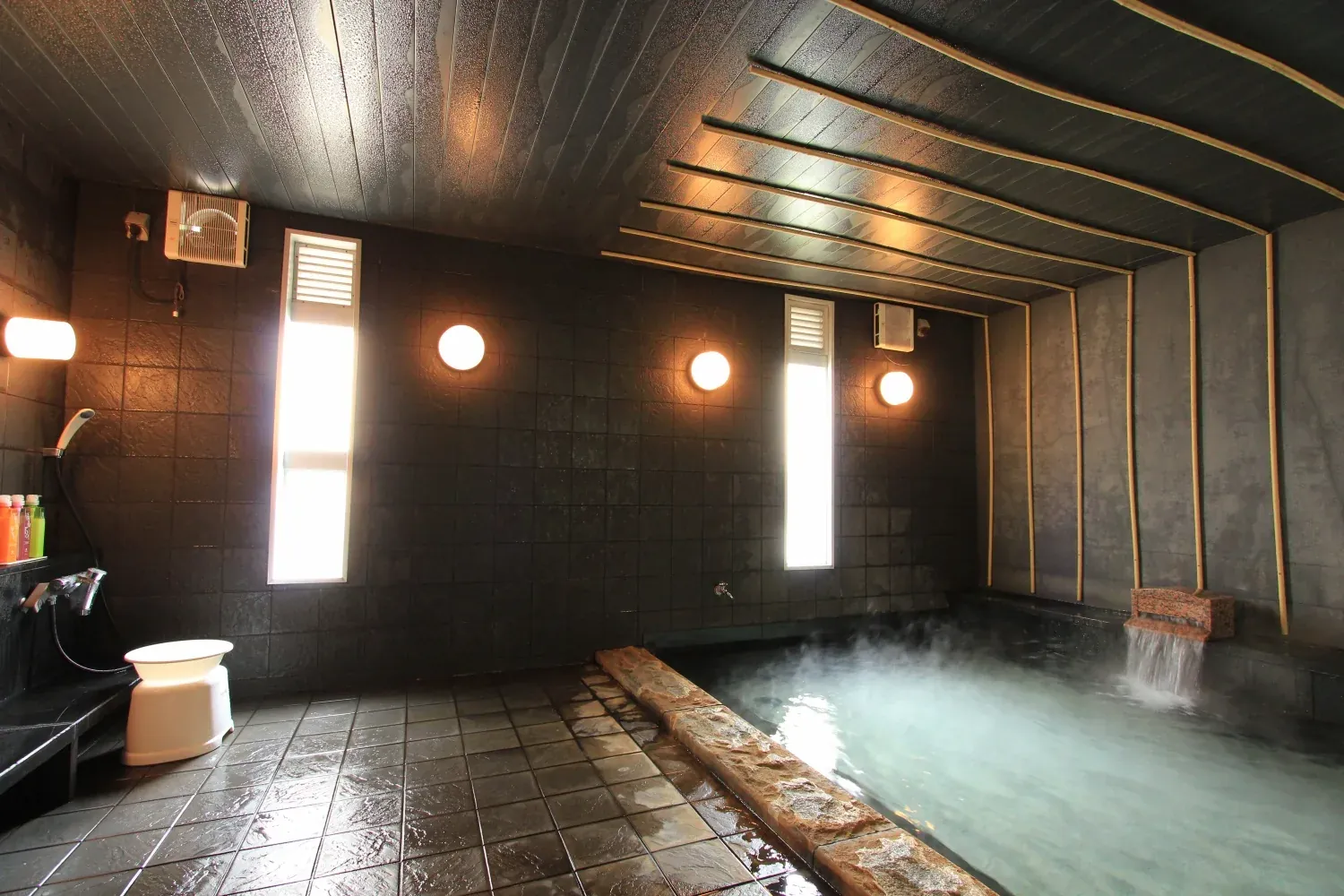 桃園館の源泉かけ流し温泉